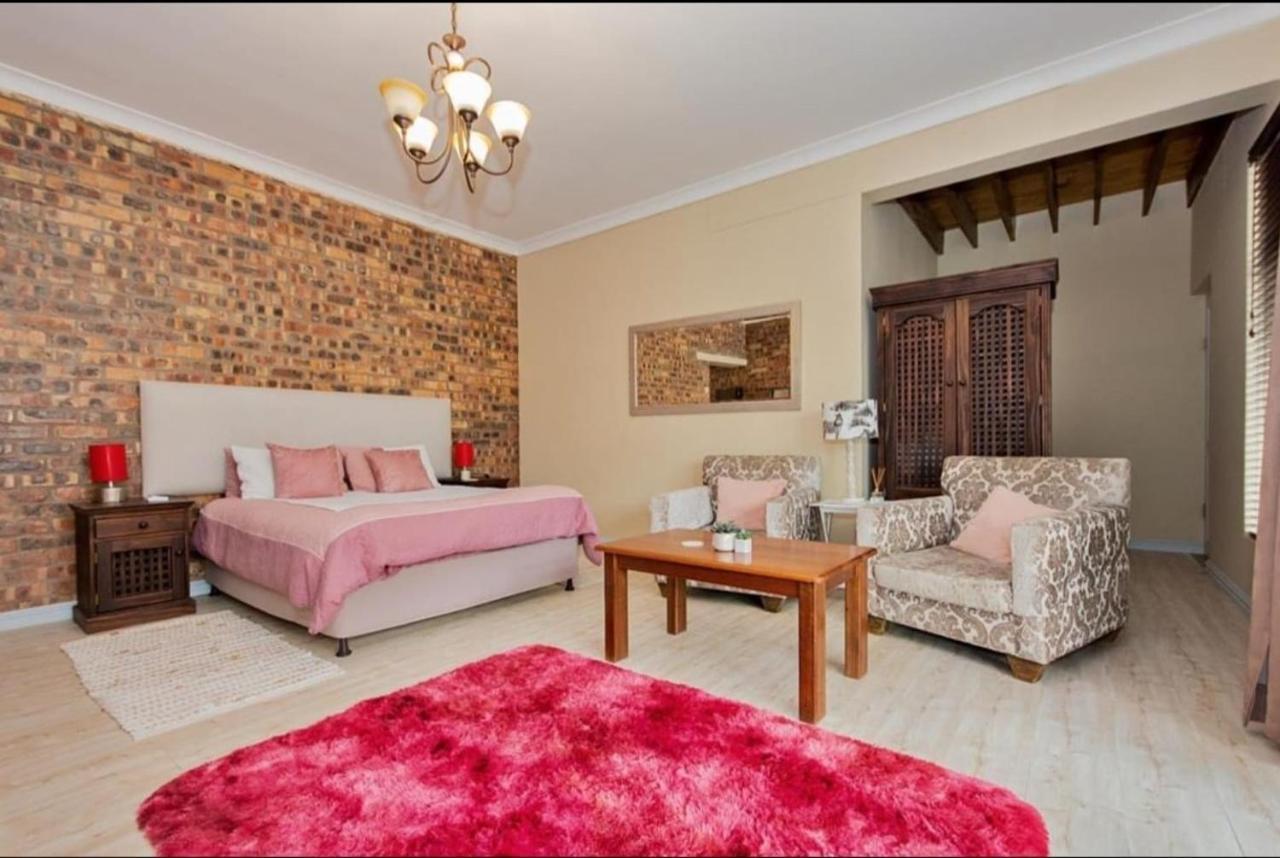 Golfer'S Retreat Hotel ลางเงอบาน ภายนอก รูปภาพ